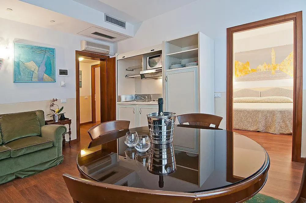Sant'Angelo - Fenice Apartments In Venise Italie