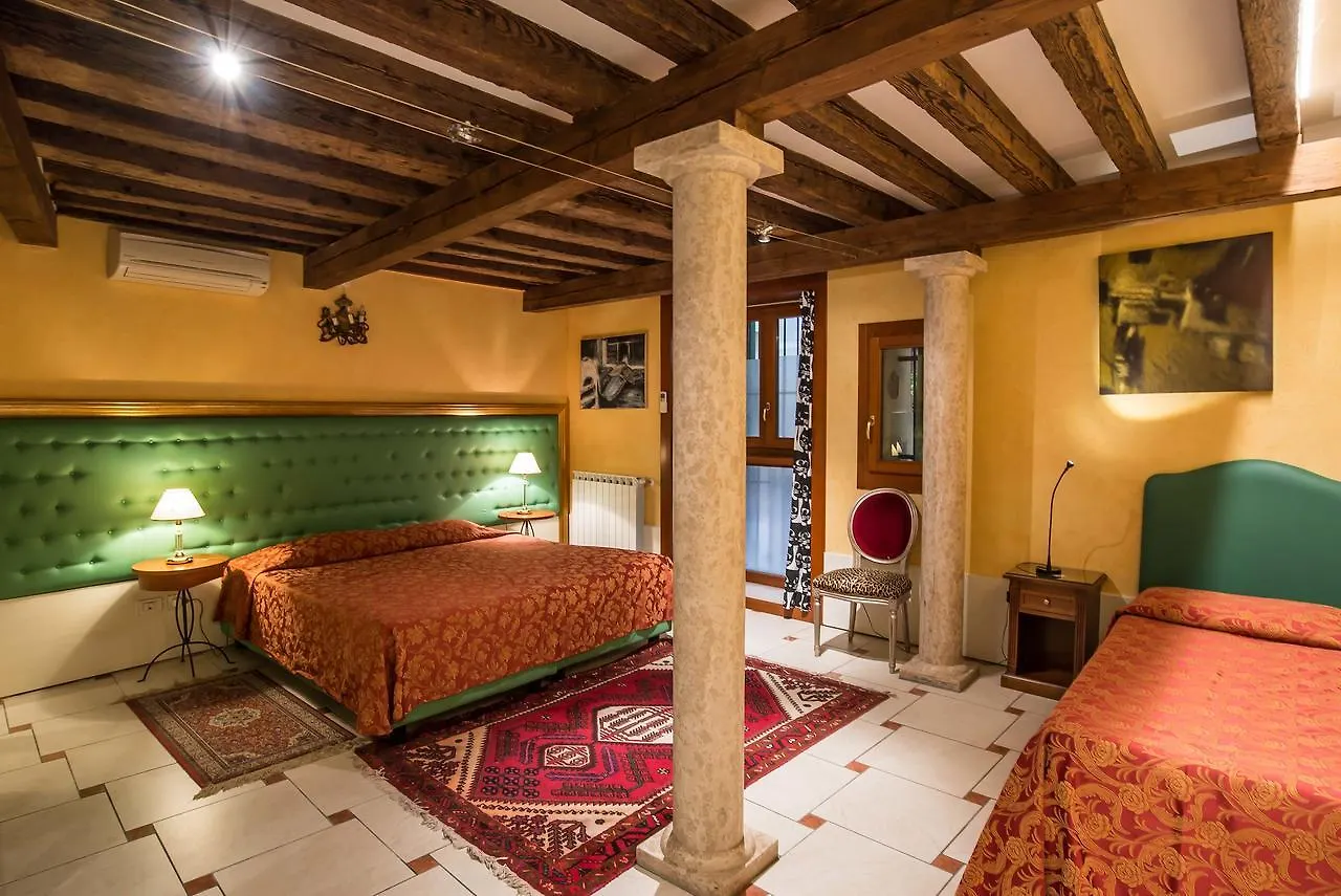 Sant'Angelo - Fenice Apartments In Venise