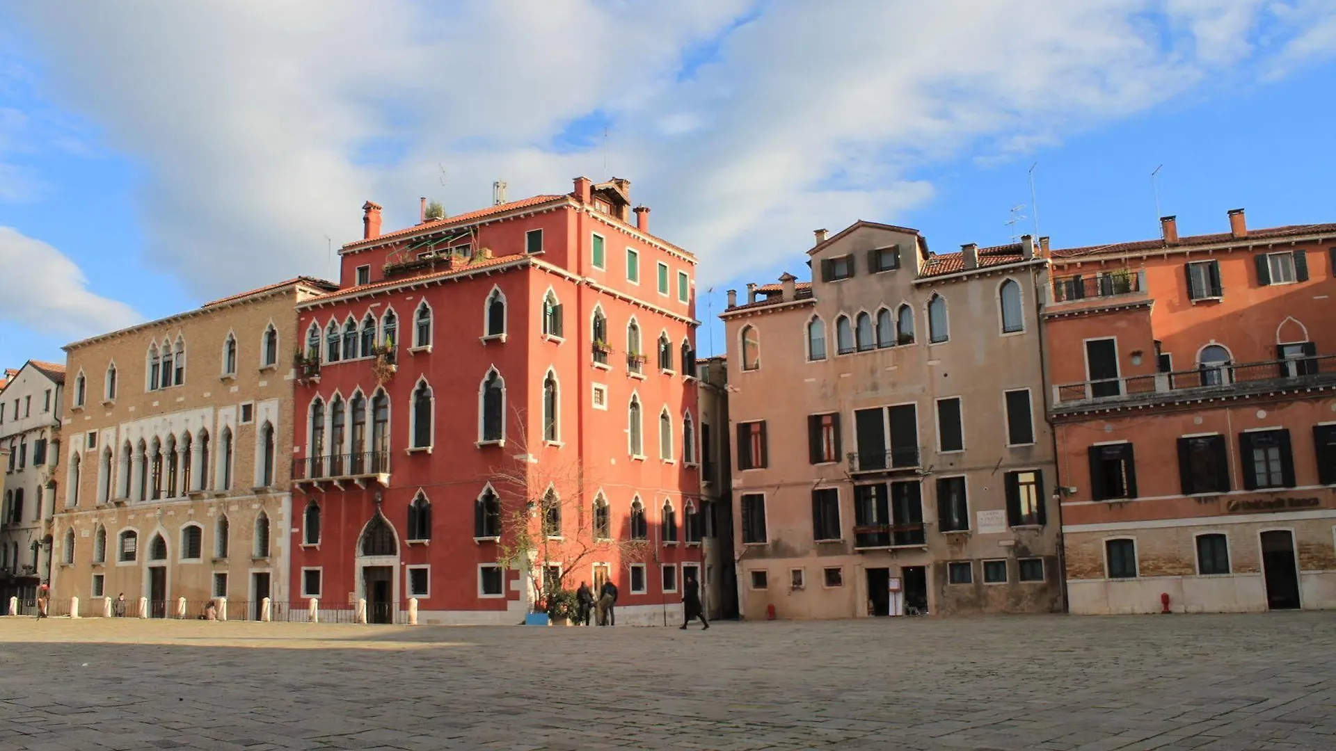 Sant'Angelo - Fenice Apartments In Benátky